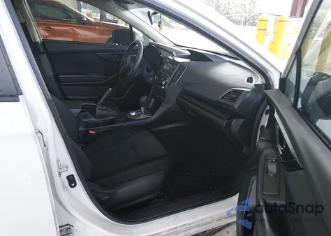 2018 Subaru Impreza 2.0I z USA, uszkodzony, nr VIN 4S3GKAA67J3618787